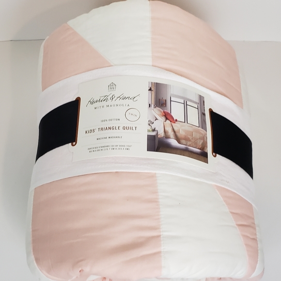 Modern twin Quilt - Hearth & Hand™ with Magnolia - Picture 4 of 8